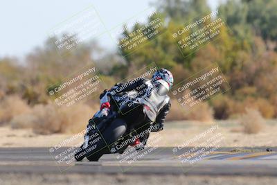 media/Dec-18-2022-SoCal Trackdays (Sun) [[8099a50955]]/Turn 7 Backside (1125am)/